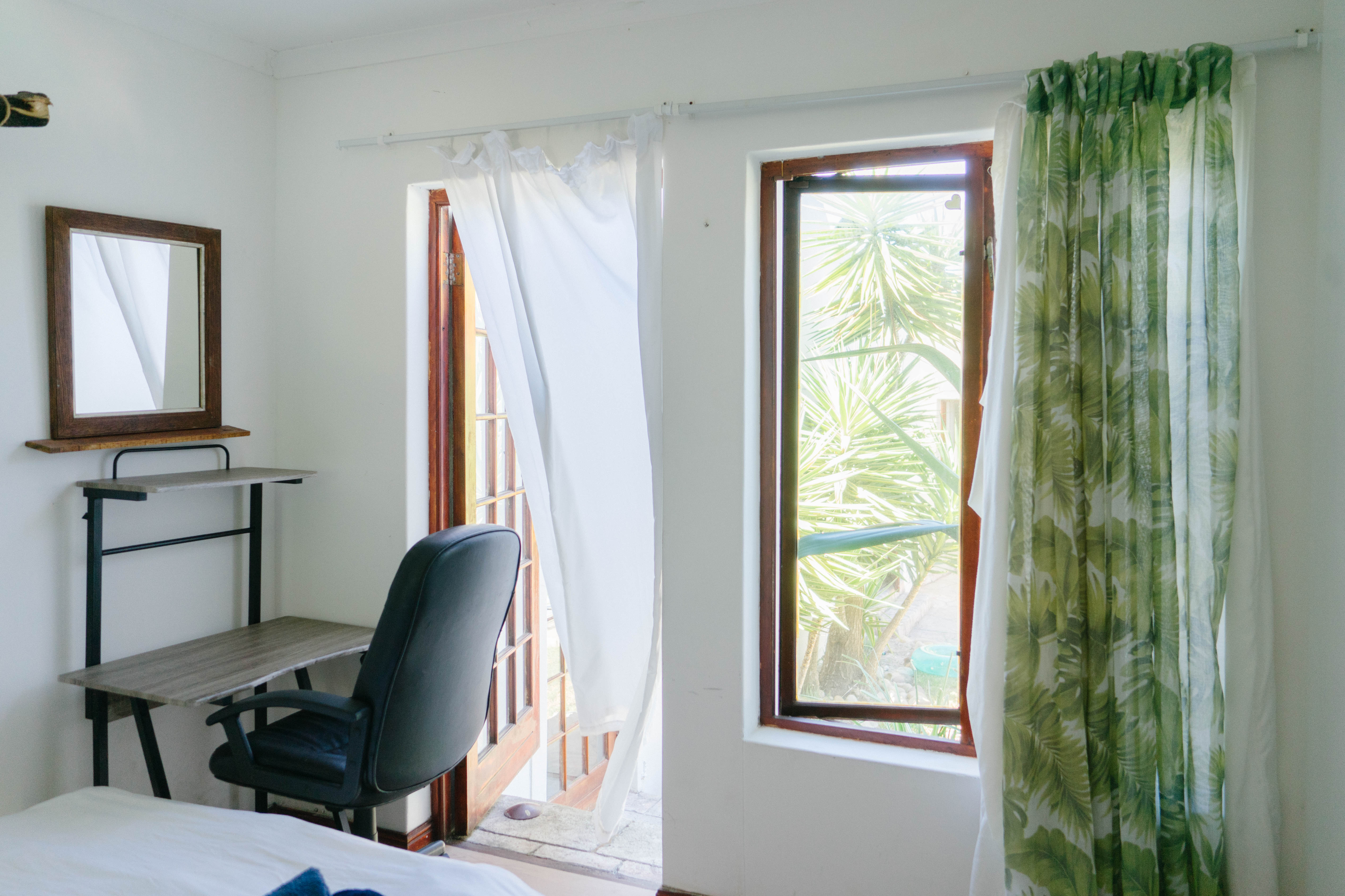 Jungle ensuite photo 2 of 3